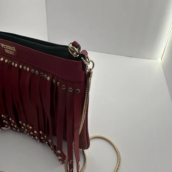 Victoria's Secret Red Fringe Crossbody with Gold Chain - Picture 4 of 8